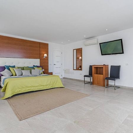 Villa Riviera De 4 Dormitorios Con Piscina. Costa Adeje  Zewnętrze zdjęcie