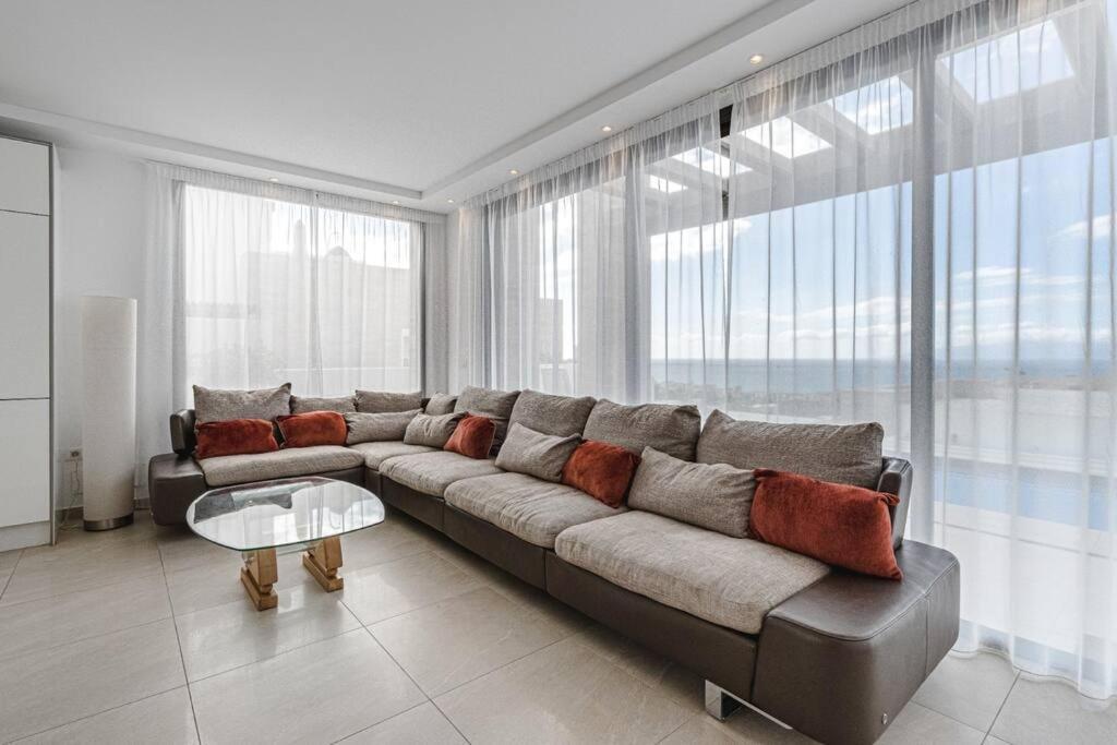 Villa Riviera De 4 Dormitorios Con Piscina. Costa Adeje  Zewnętrze zdjęcie