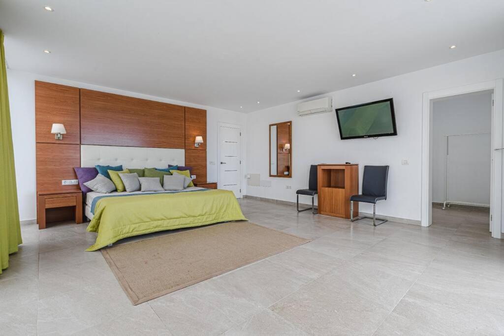 Villa Riviera De 4 Dormitorios Con Piscina. Costa Adeje  Zewnętrze zdjęcie